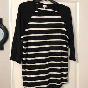 Never worn black striped LuLaRoe Randy tee, XL!